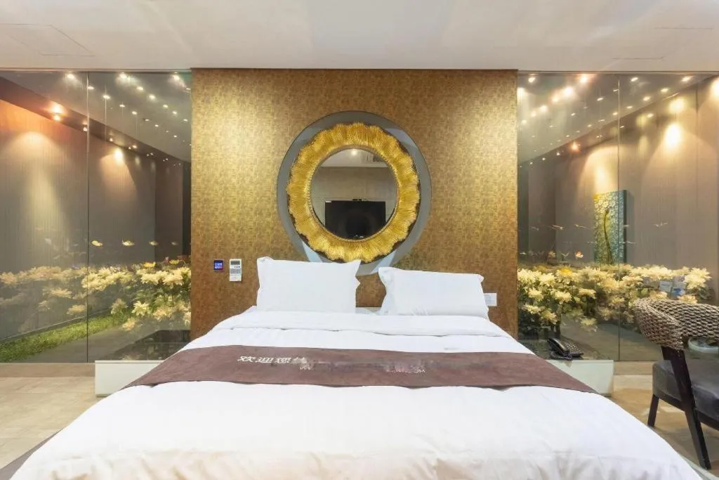 Bed in Qingdao Hengbo Hotel
