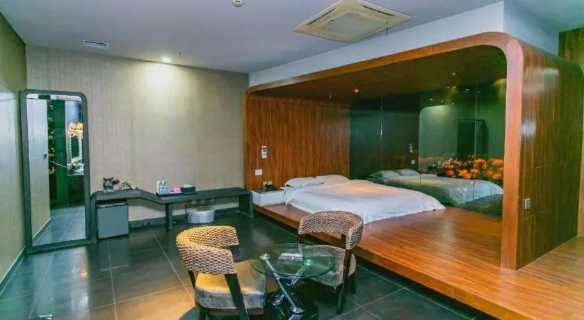 Bed in Qingdao Hengbo Hotel