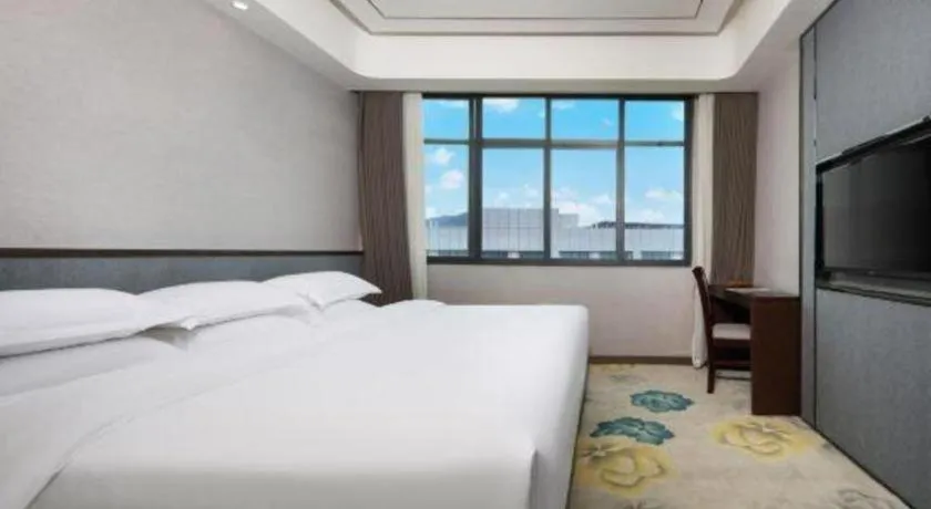 Bed in PARK INN KUNMING AIRPORT