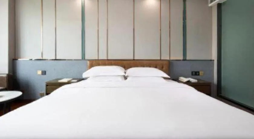 Bed in PARK INN KUNMING AIRPORT