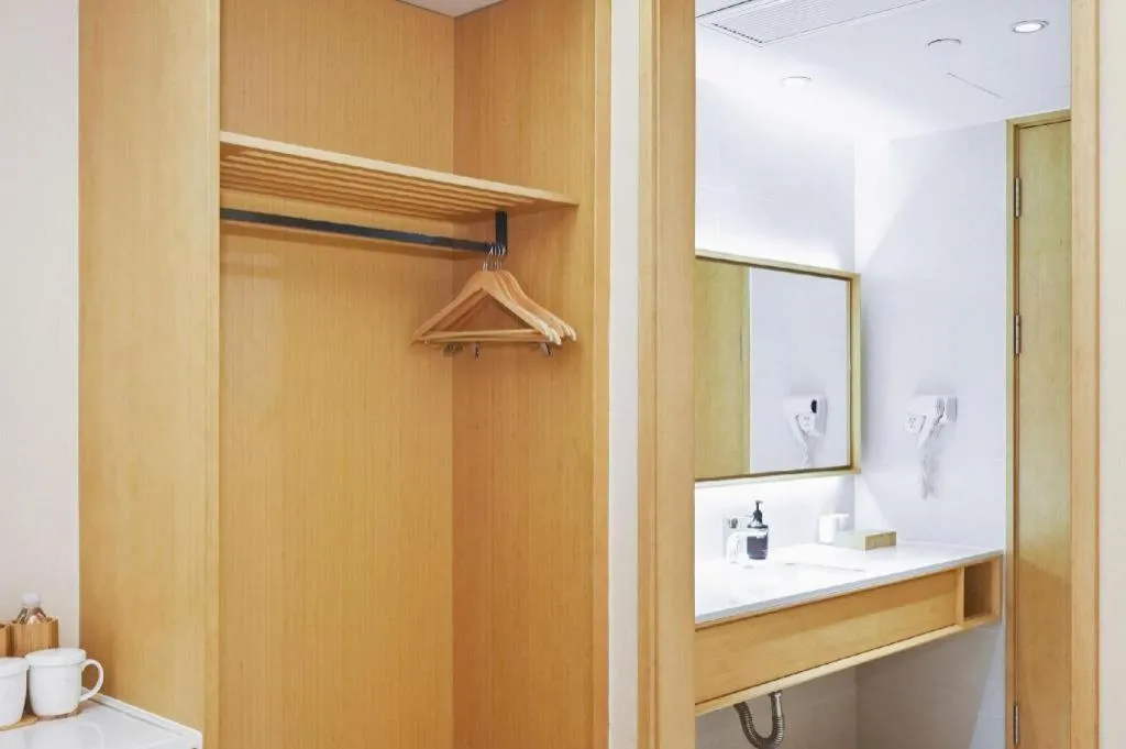 JI Hotel Shanghai Hongqiao Yan'an Xi Road