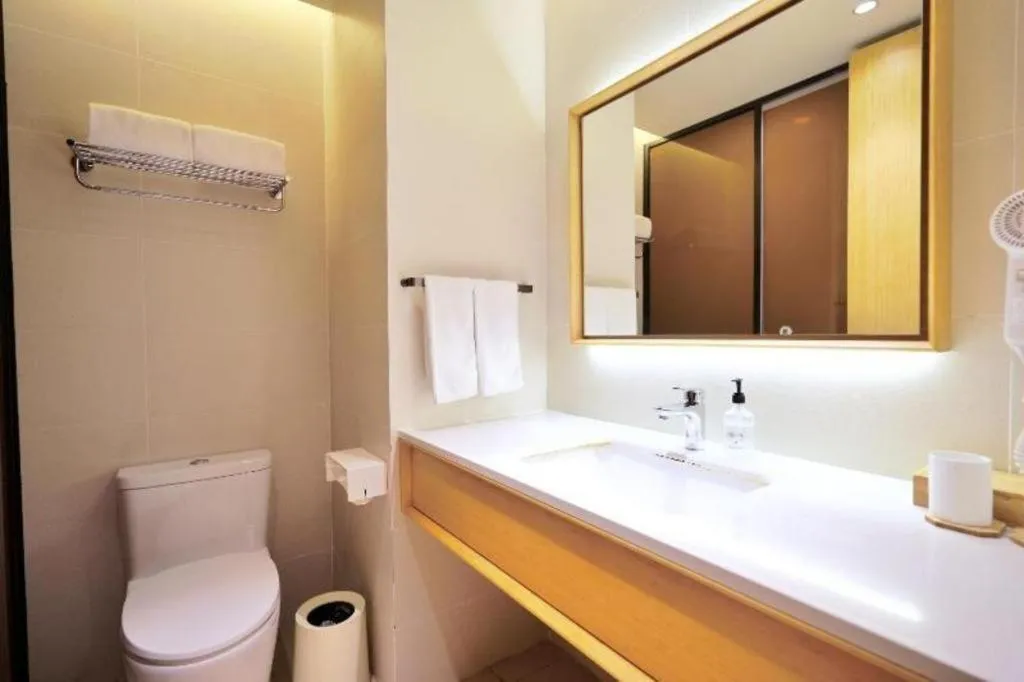 JI Hotel Shanghai Hongqiao Yan'an Xi Road