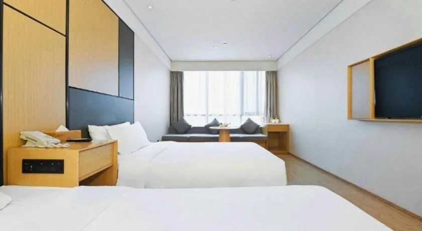JI Hotel Shanghai Hongqiao Yan'an Xi Road