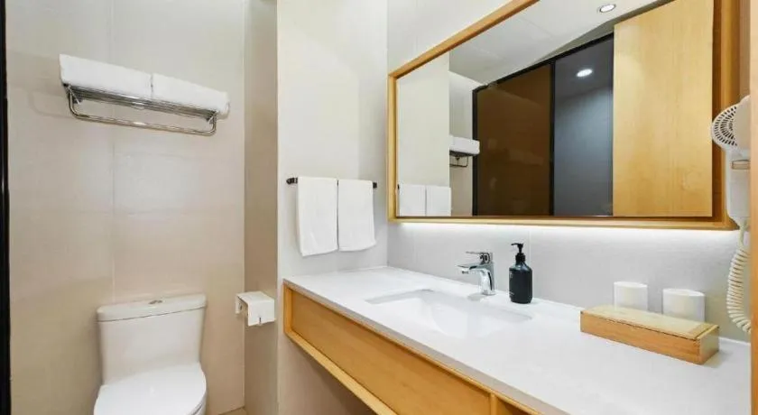 JI Hotel Shanghai Hongqiao Yan'an Xi Road