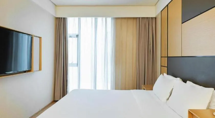 JI Hotel Shanghai Hongqiao Yan'an Xi Road