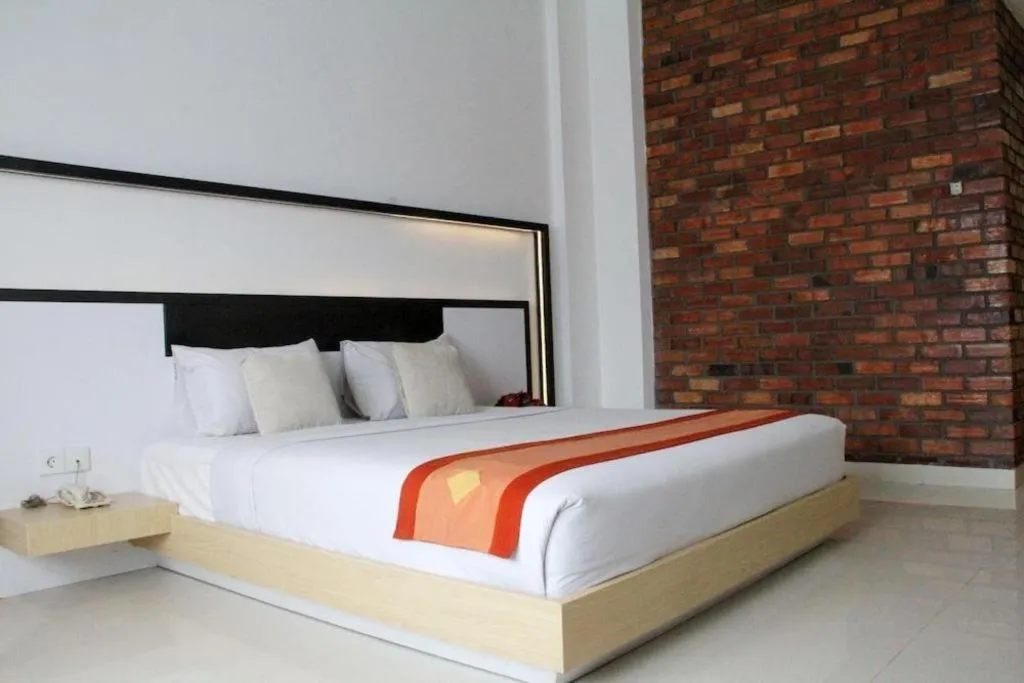 Bed in Buana Lestari Hotel