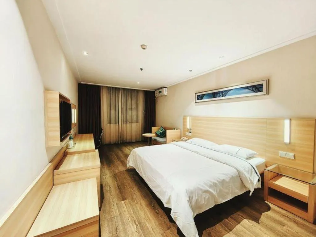 Bed in City Comfort Inn Wuhan Miaoshan