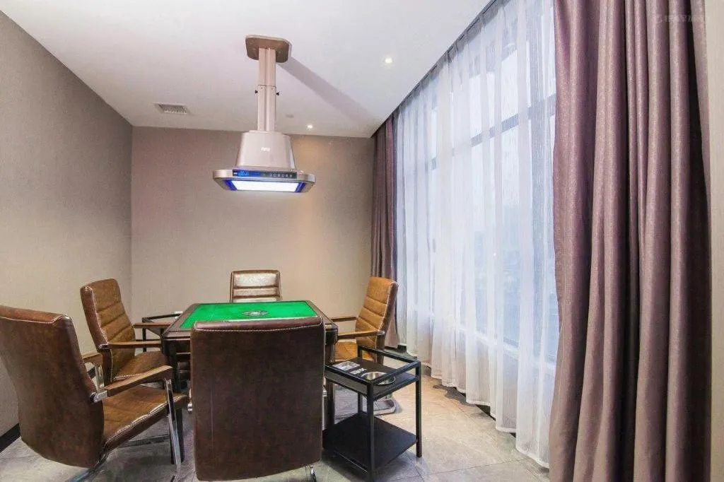 Lavande Hotel Jinzhou Gong'an RT-Mart Chinese Medicine Hospital