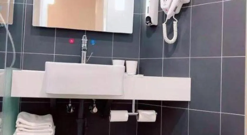 Hanting Hotel Harbin Xidazhi Street