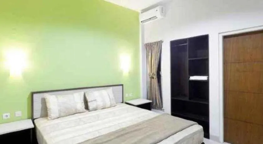 Bed in Zaen Hotel Syariah Solo