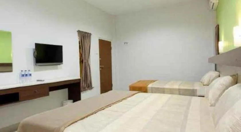 Bed in Zaen Hotel Syariah Solo