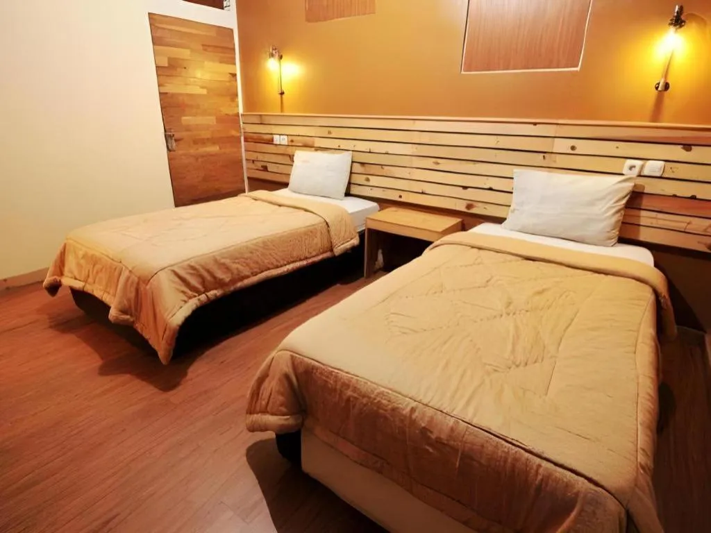 Bed in Zaen Hotel Syariah Solo