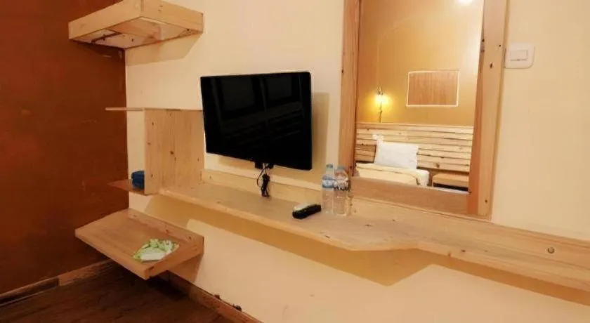 Zaen Hotel Syariah Solo