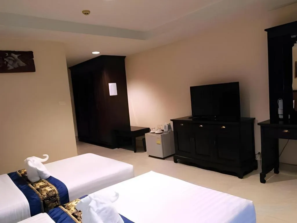 Bed in Rayong Lanna Hotel