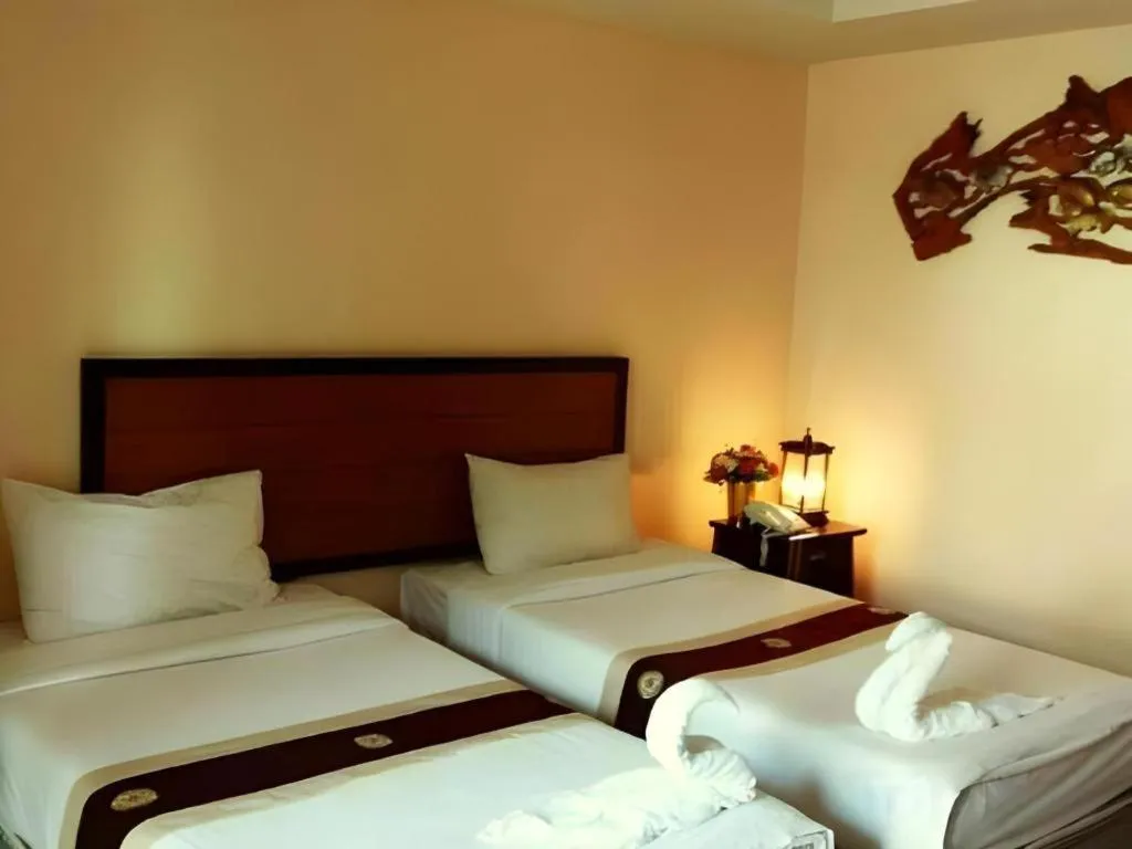 Bed in Rayong Lanna Hotel