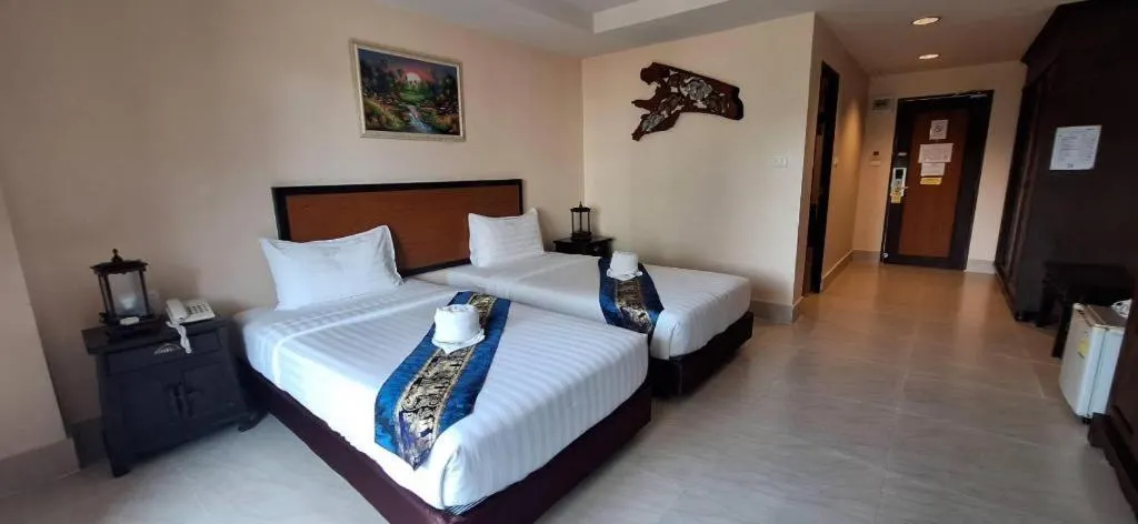 Bed in Rayong Lanna Hotel