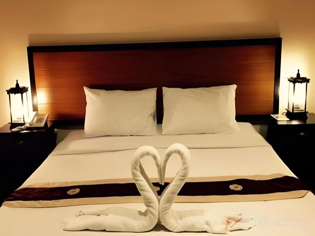 Bed in Rayong Lanna Hotel