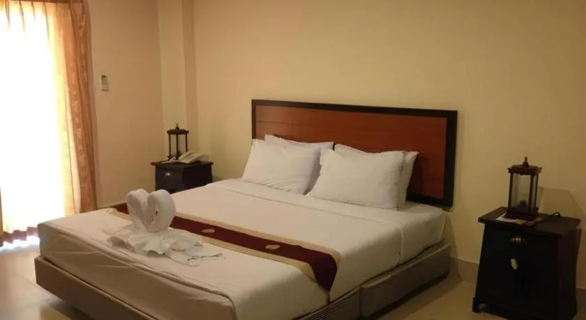 Bed in Rayong Lanna Hotel