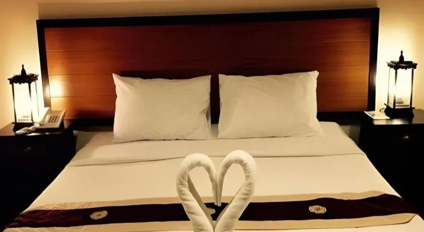 Bed in Rayong Lanna Hotel
