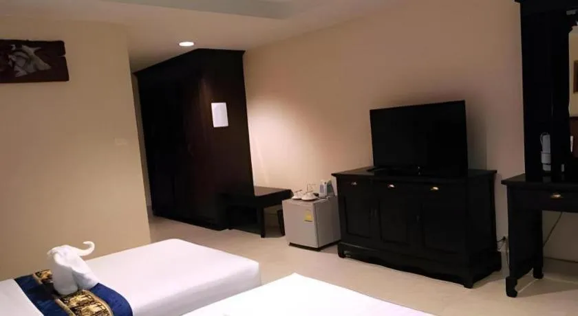 Bed in Rayong Lanna Hotel