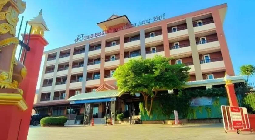 Rayong Lanna Hotel
