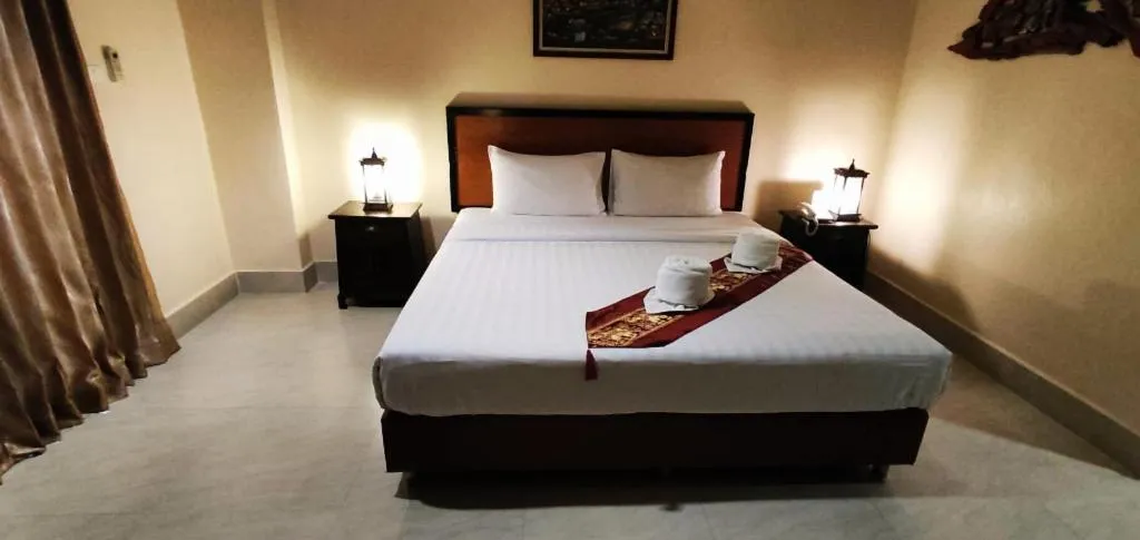 Bed in Rayong Lanna Hotel