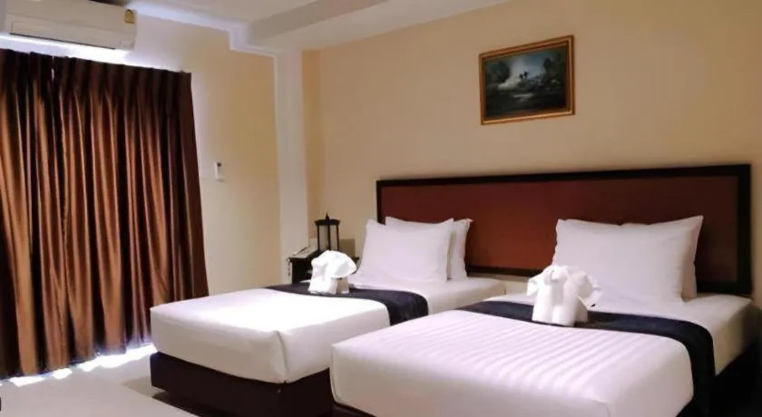 Bed in Rayong Lanna Hotel