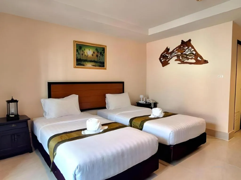 Bed in Rayong Lanna Hotel