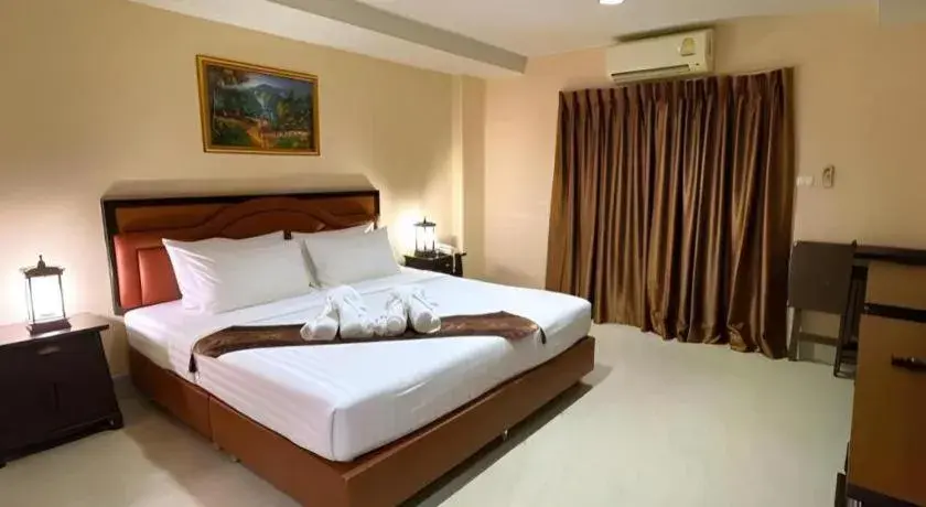 Bed in Rayong Lanna Hotel Bed in Rayong Lanna Hotel