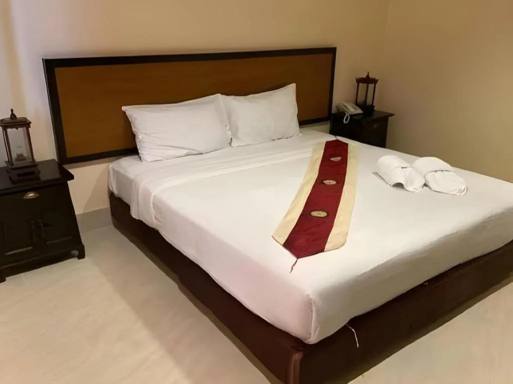 Bed in Rayong Lanna Hotel