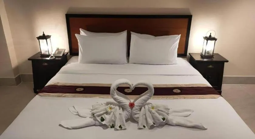 Bed in Rayong Lanna Hotel