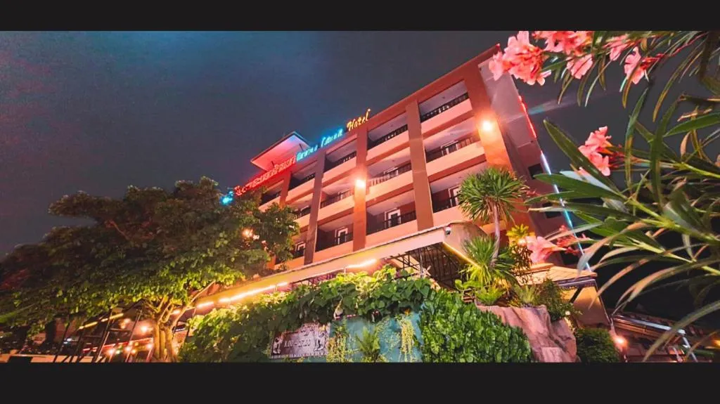 Rayong Lanna Hotel