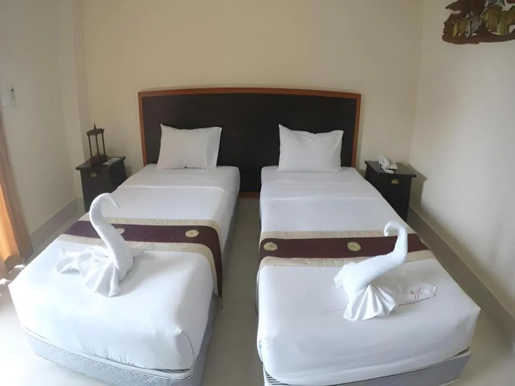 Bed in Rayong Lanna Hotel