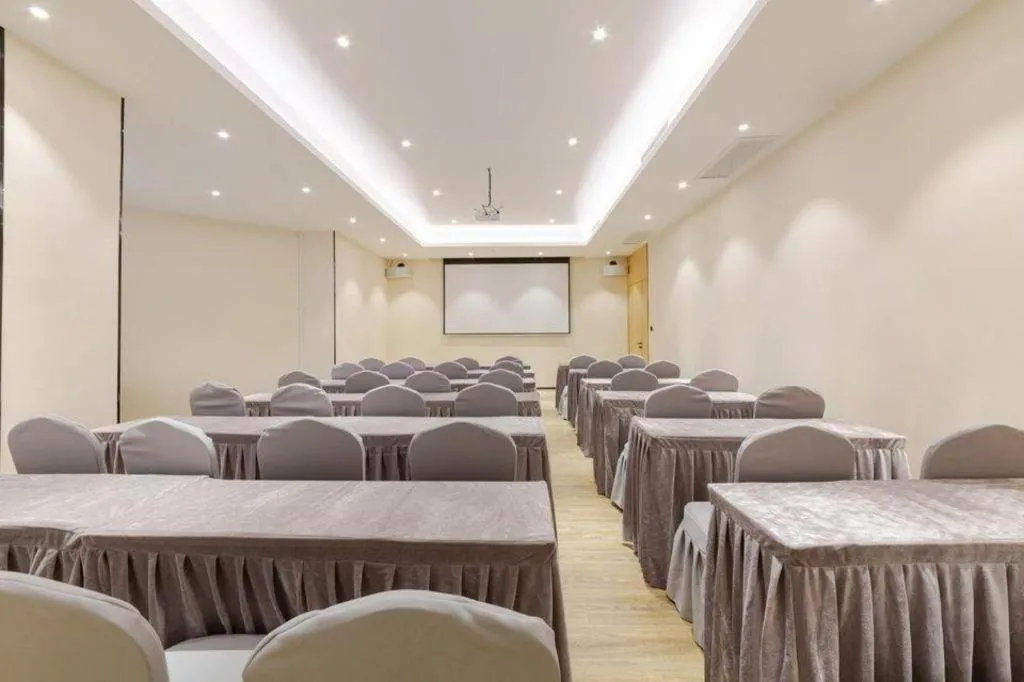 City Comfort Inn Wuhan Badajia Heping Park Metro Station