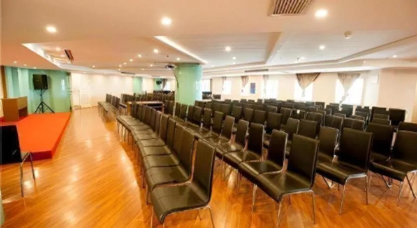 City Comfort Inn Wuhan Badajia Heping Park Metro Station