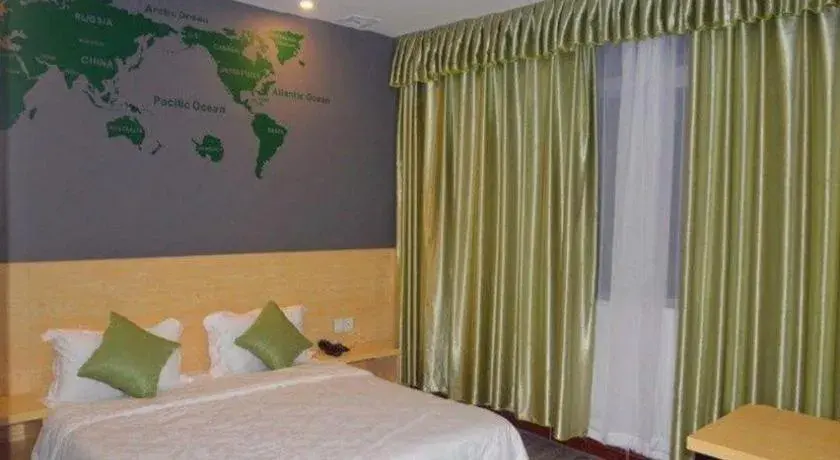 Bed in Yi Mi Hotel Shenzhen Longgang Pinghu South China City Bed in Yi Mi Hotel Shenzhen Longgang Pinghu South China City