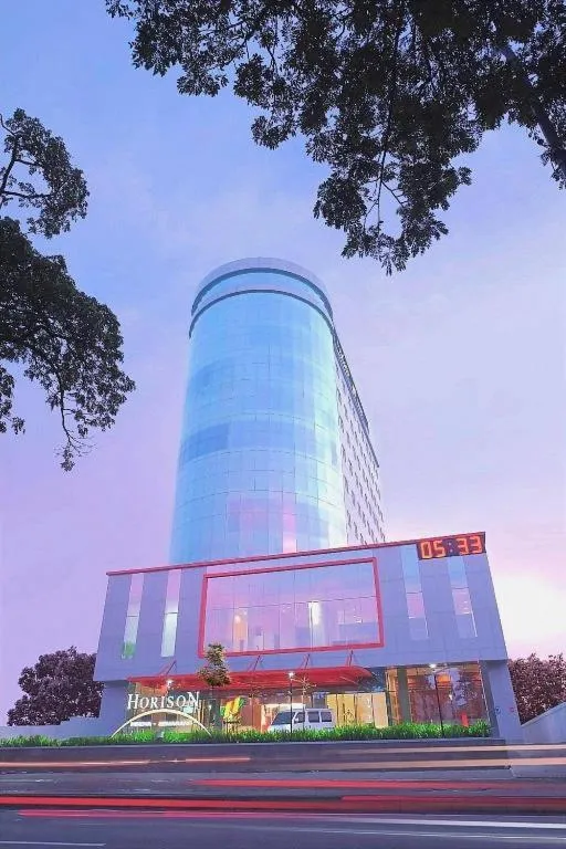 Horison Nindya Semarang