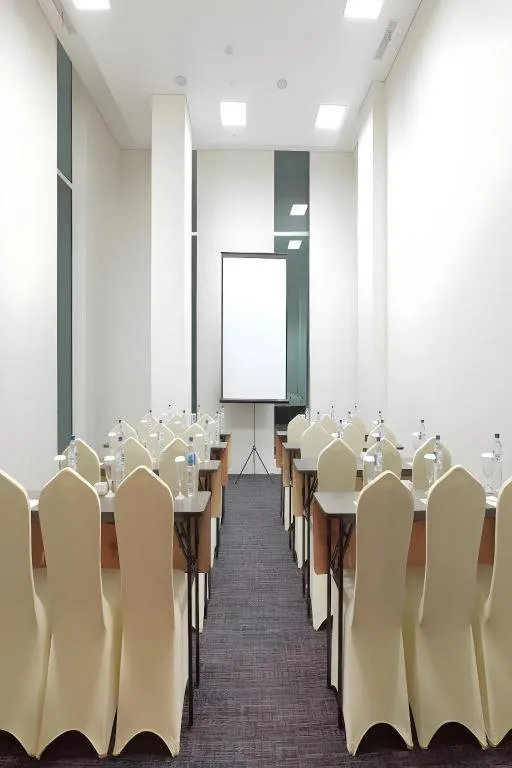 Horison Nindya Semarang