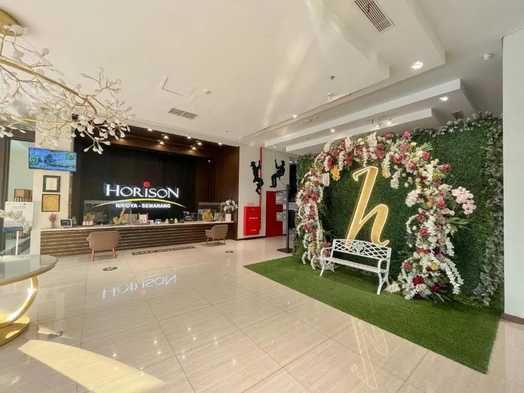 Horison Nindya Semarang