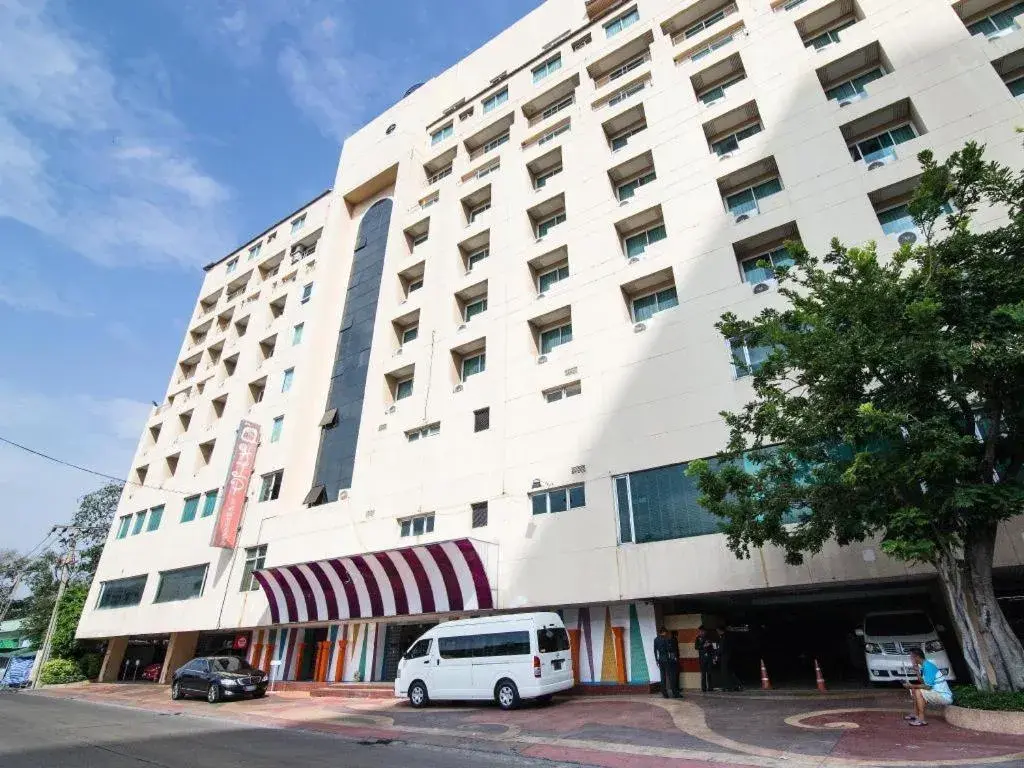 Hip Hotel Bangkok Hip Hotel Bangkok