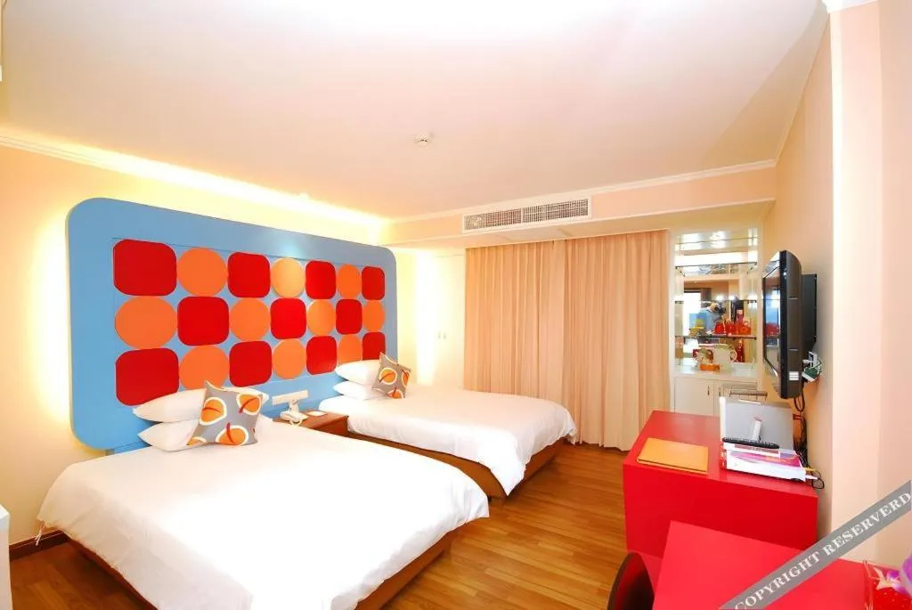 Bed in Hip Hotel Bangkok