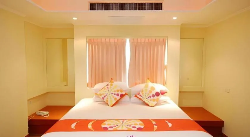 Bed in Hip Hotel Bangkok