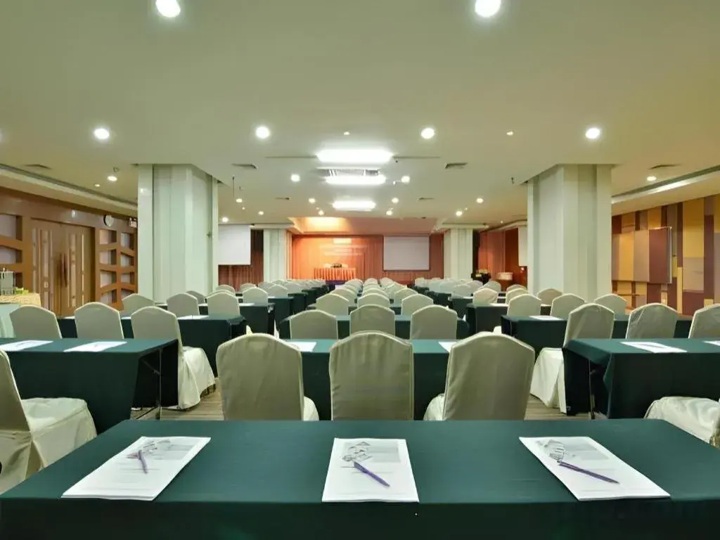 Hip Hotel Bangkok Hip Hotel Bangkok