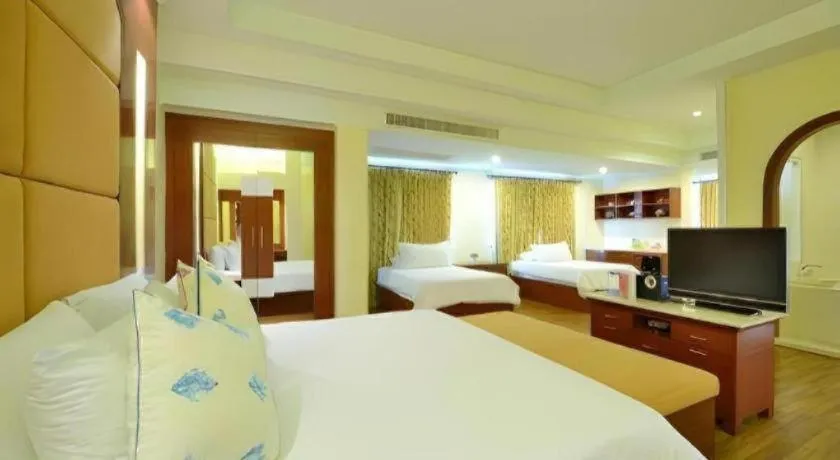 Bed in Hip Hotel Bangkok