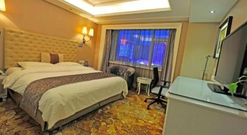 Bed in Yantai Bihai Hotel
