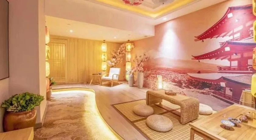 Bed in Yantai Bihai Hotel