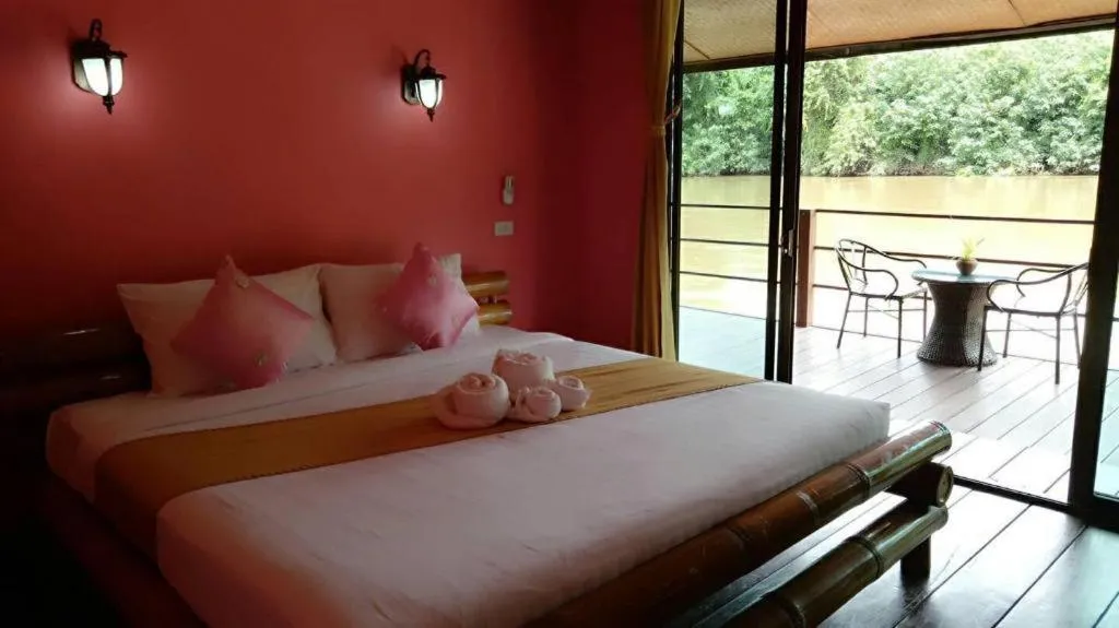 Bed in Banana Resort & Spa