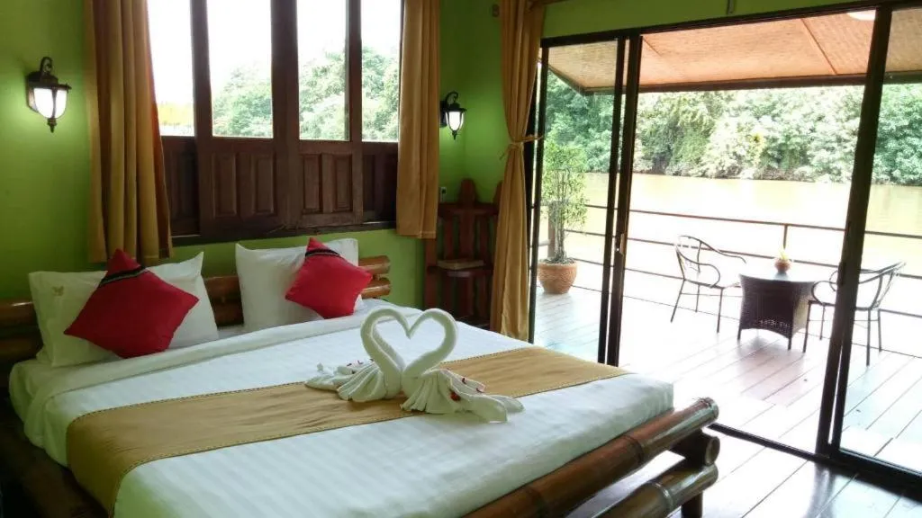 Bed in Banana Resort & Spa