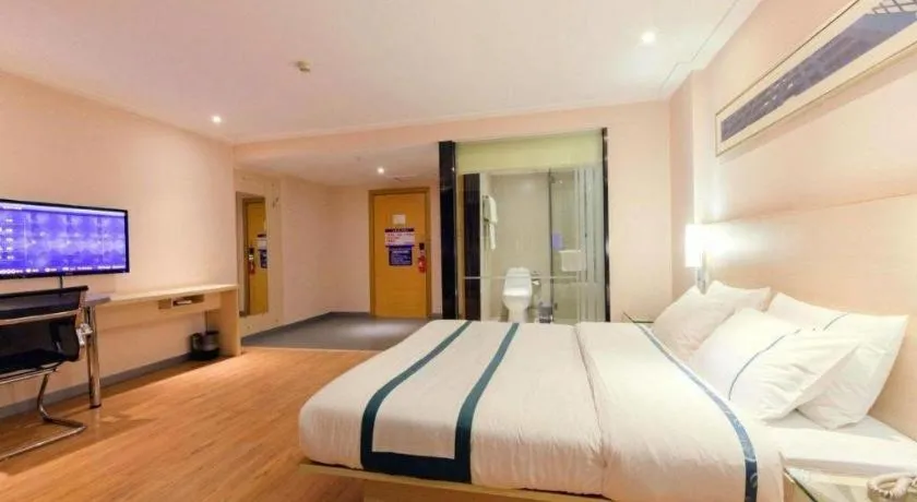 Bed in City Comfort Inn Guigang Tangren Street