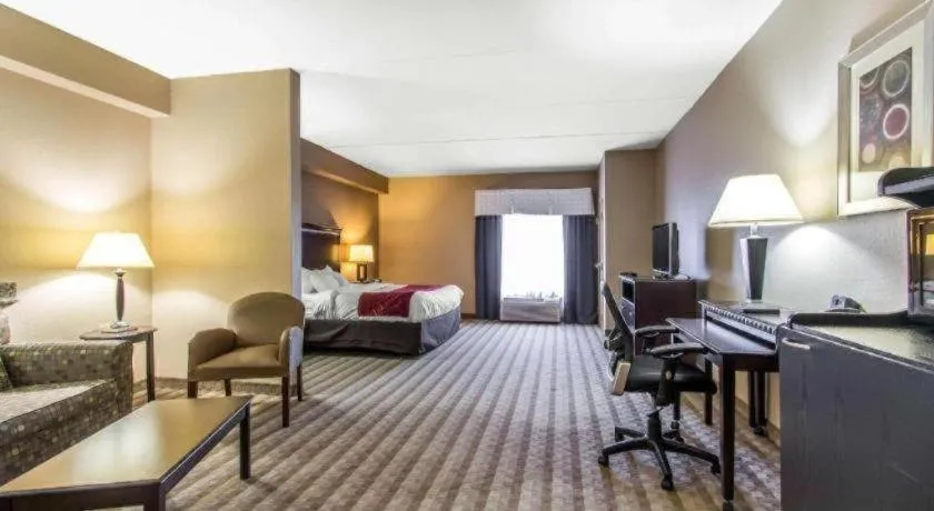 Bed in Comfort Suites